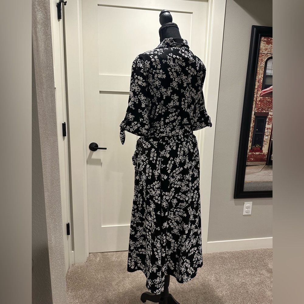 Calvin Klein Floral Printed Midi Shirt Dress - Picture 6 of 10